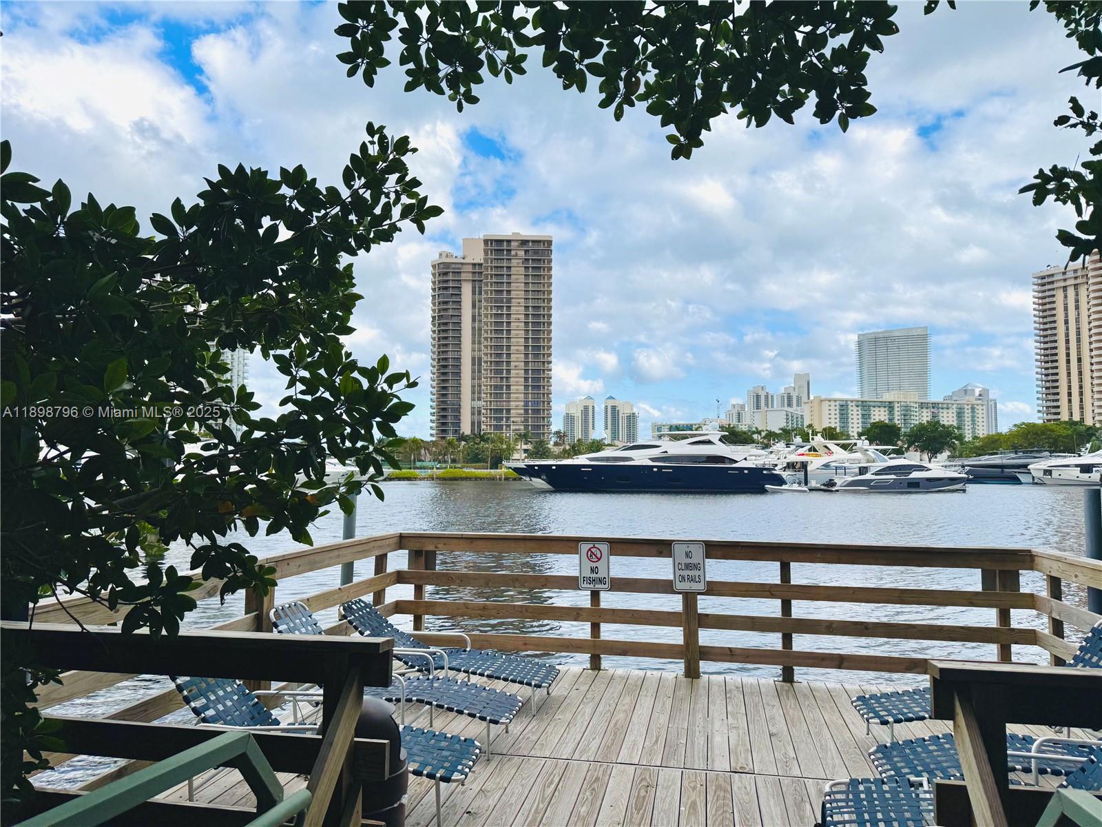 THE YACHT CLUB AT AVENTUR - Residential