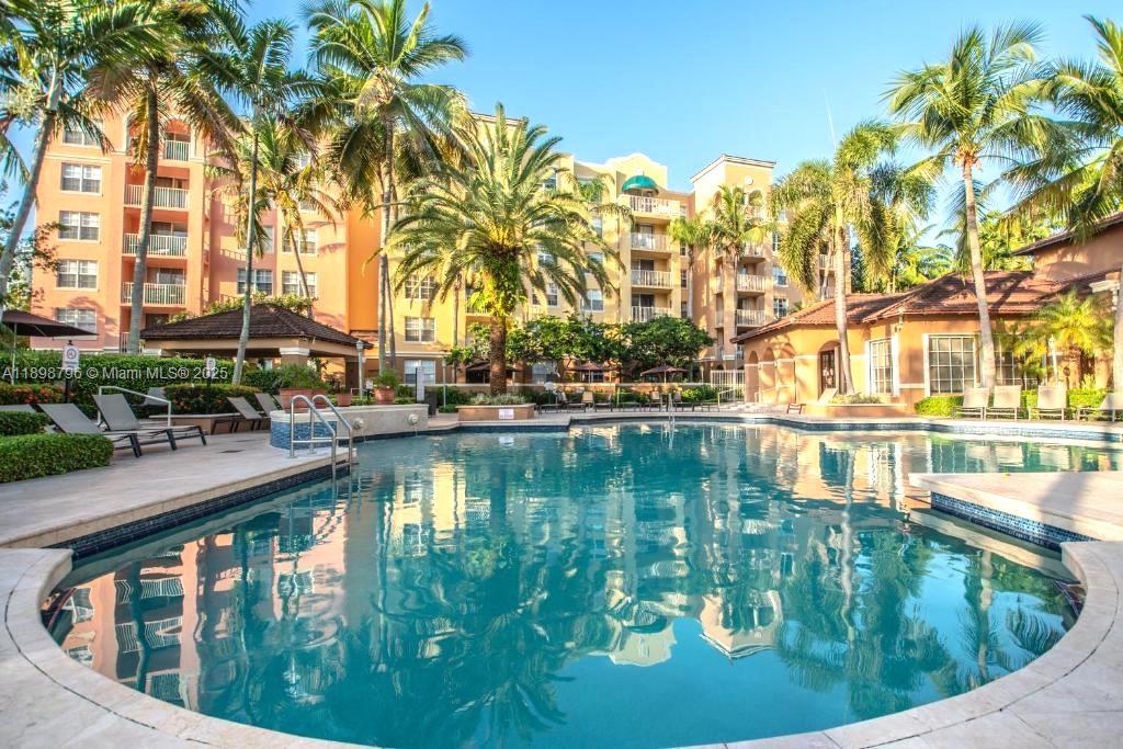 THE YACHT CLUB AT AVENTUR - Residential