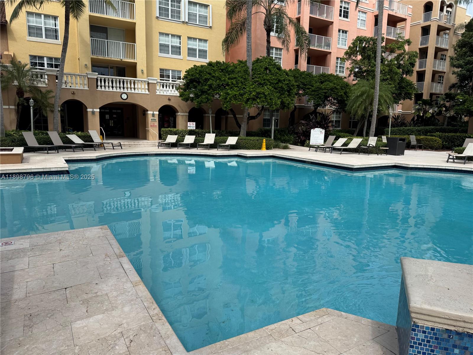 THE YACHT CLUB AT AVENTUR - Residential