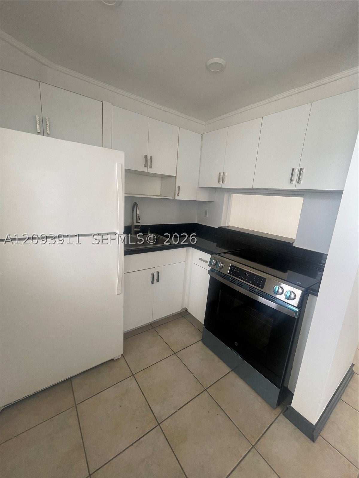3010 Marcos Dr R205