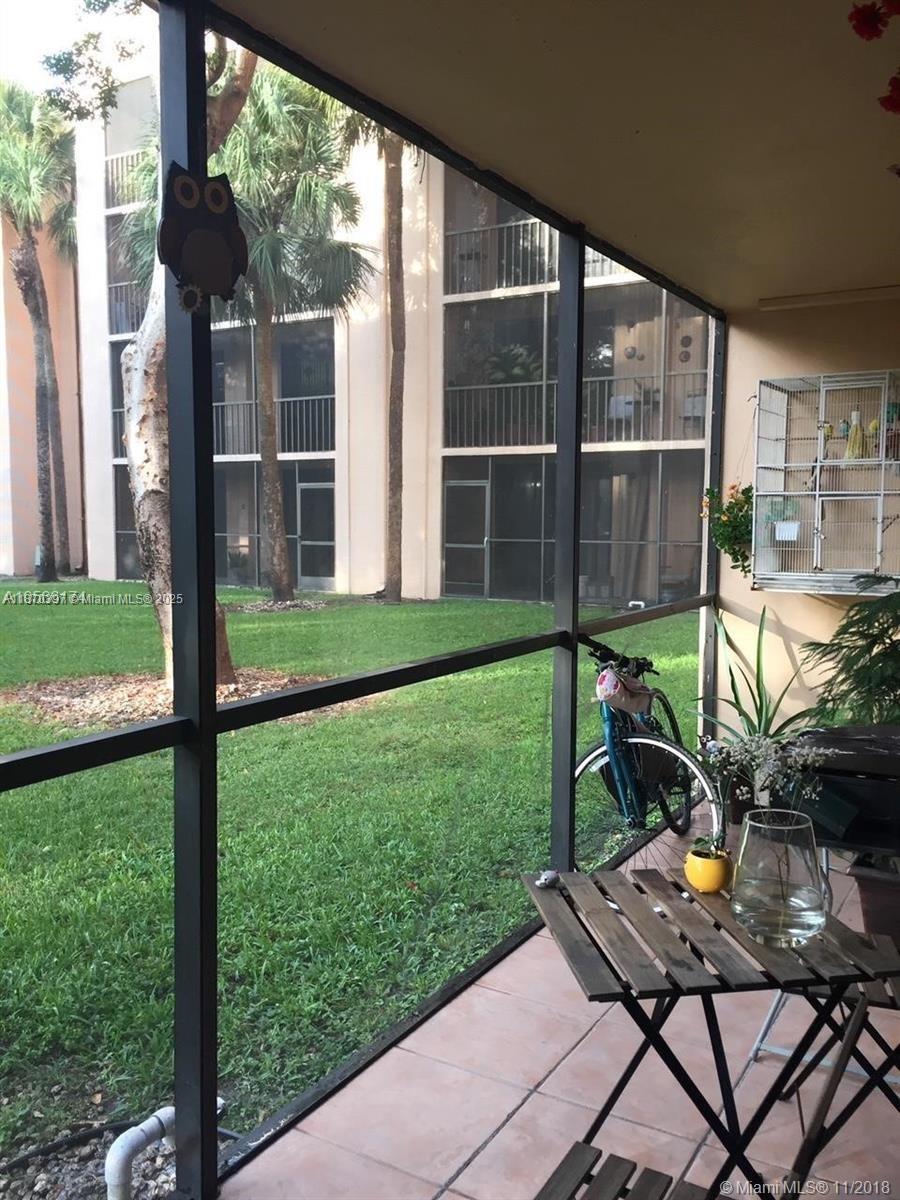 HORIZONS WEST CONDO #2 - Residential