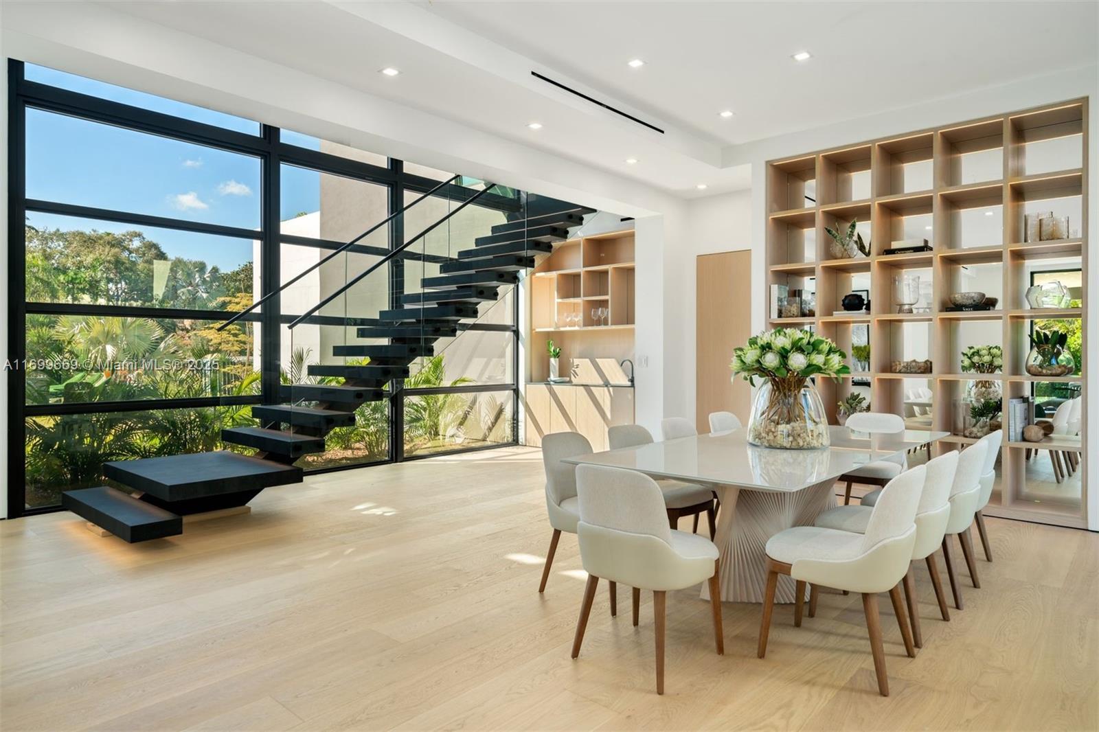 ROCKDALE HILL SUB - Residential