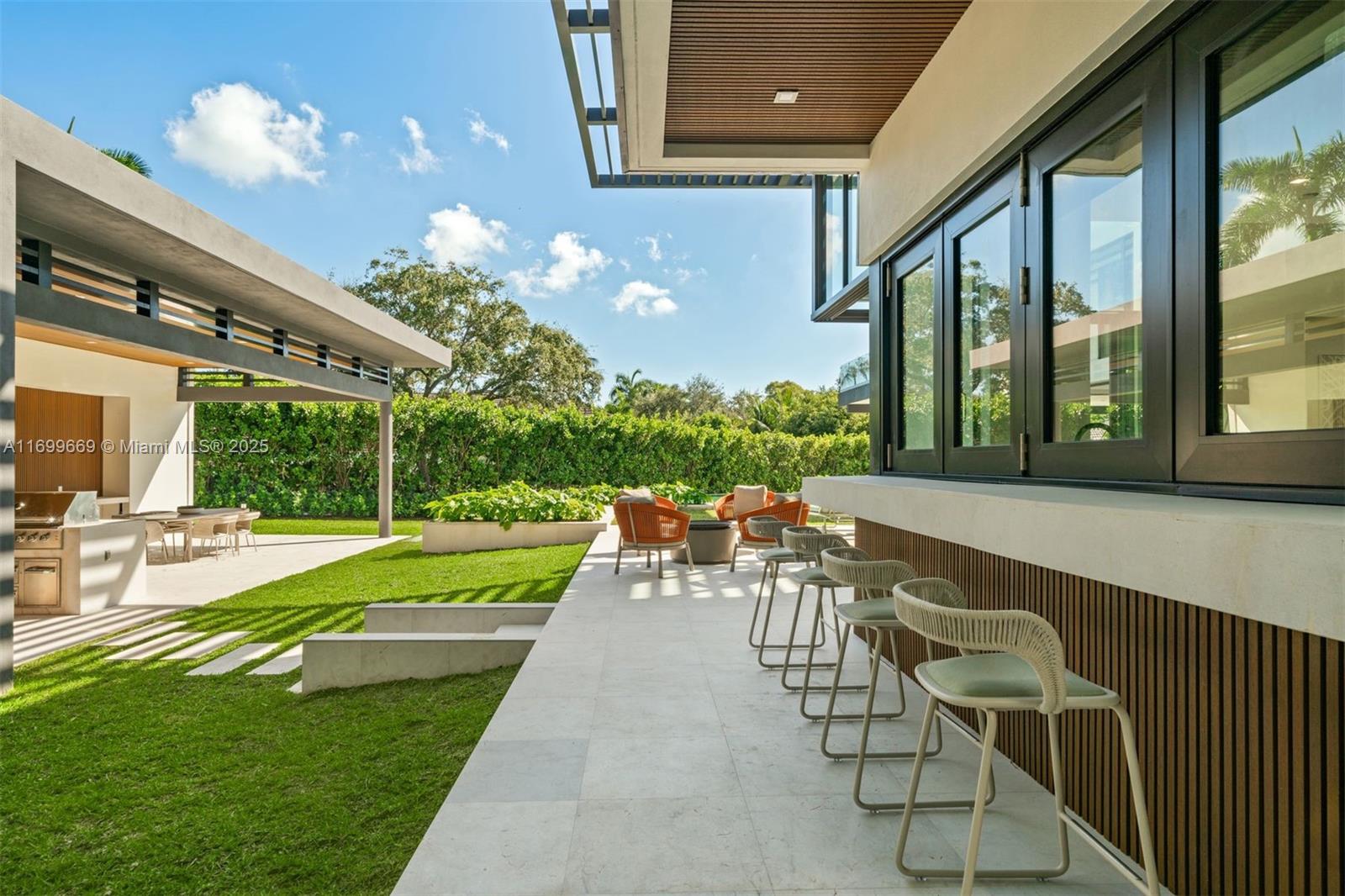 ROCKDALE HILL SUB - Residential