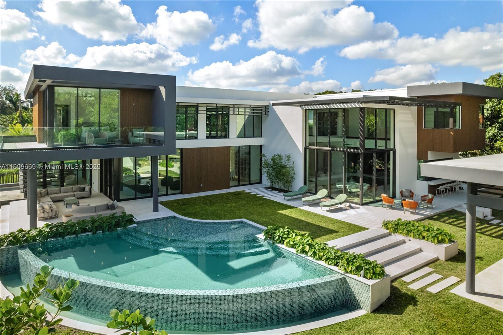 VILLA ERIKA - Residential
