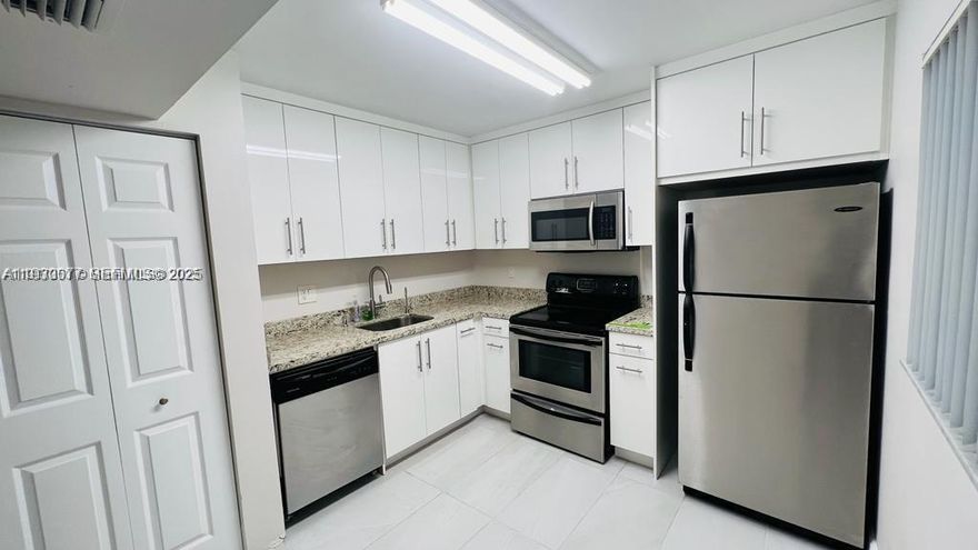 This stunning 2-bed, 2-bath second-floor condo has been completely remodeled with modern finishes and attention to detail. Enjoy an open layout, a private balcony, and abundant natural light. Conveniently located close to Central Park, major highways, universities, shopping malls, dining, and more.