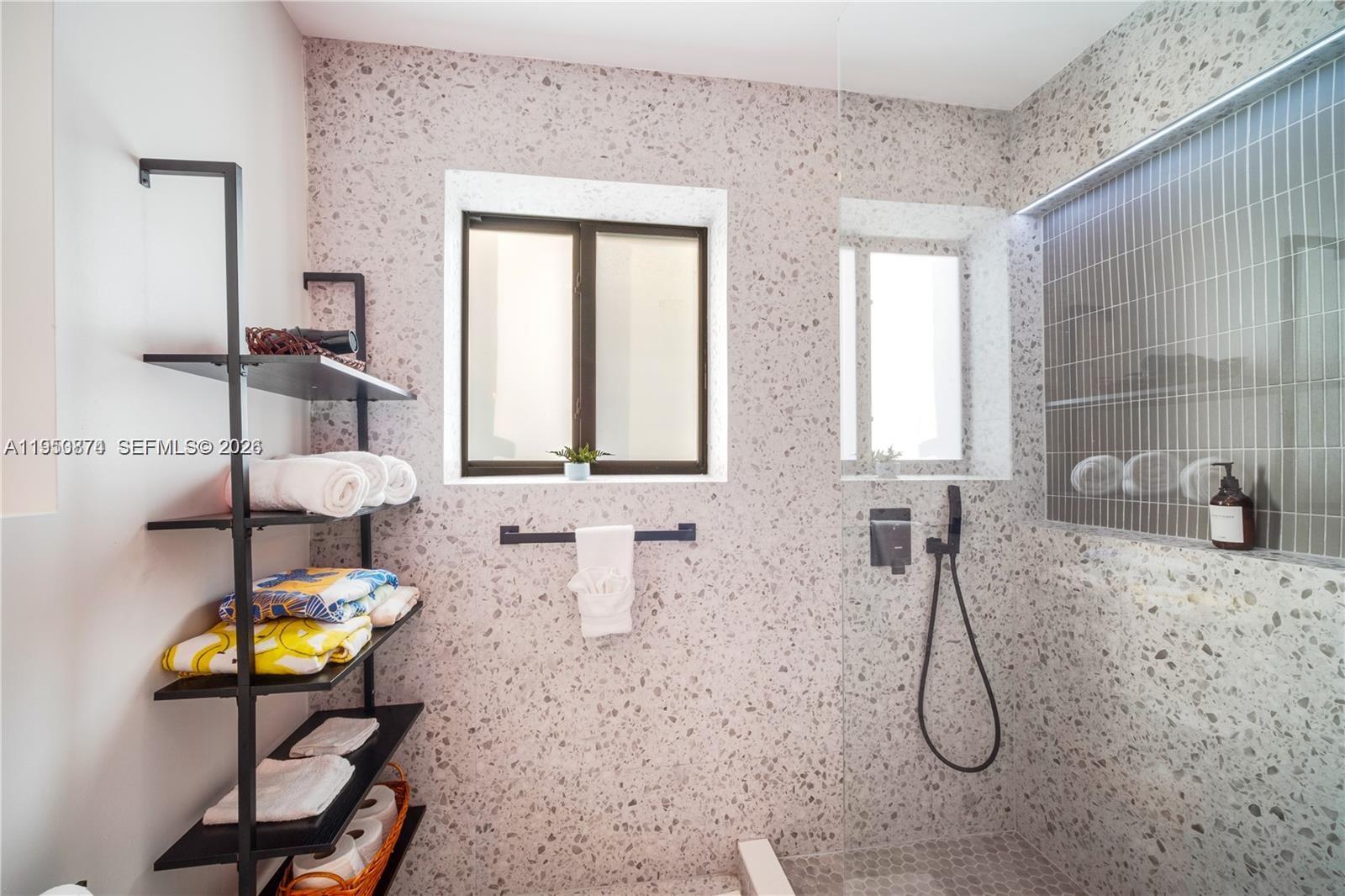 TRAILER CITY - Residential