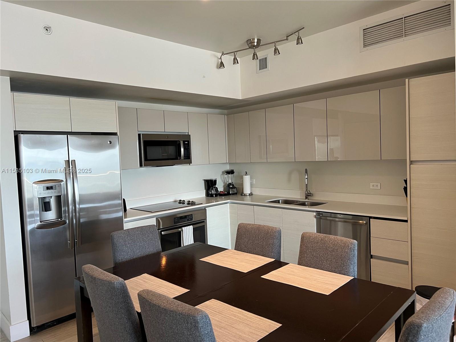 BEACHWALK CONDOMINIUM - Residential