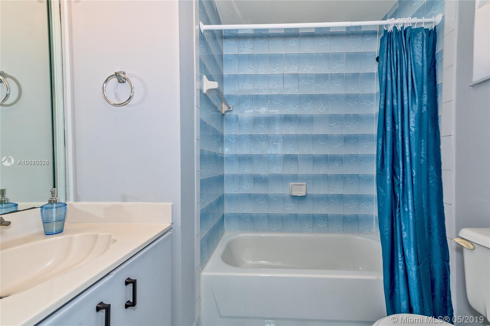 GRACE VILLAS II CONDO - Residential