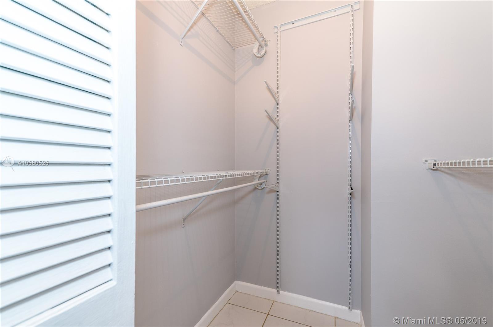 GRACE VILLAS II CONDO - Residential