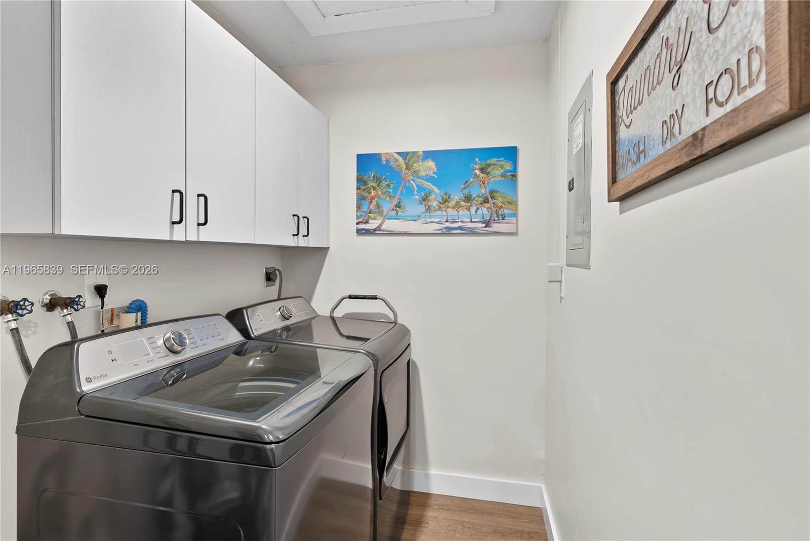 COUNTRY WALK SEC 2 - Residential