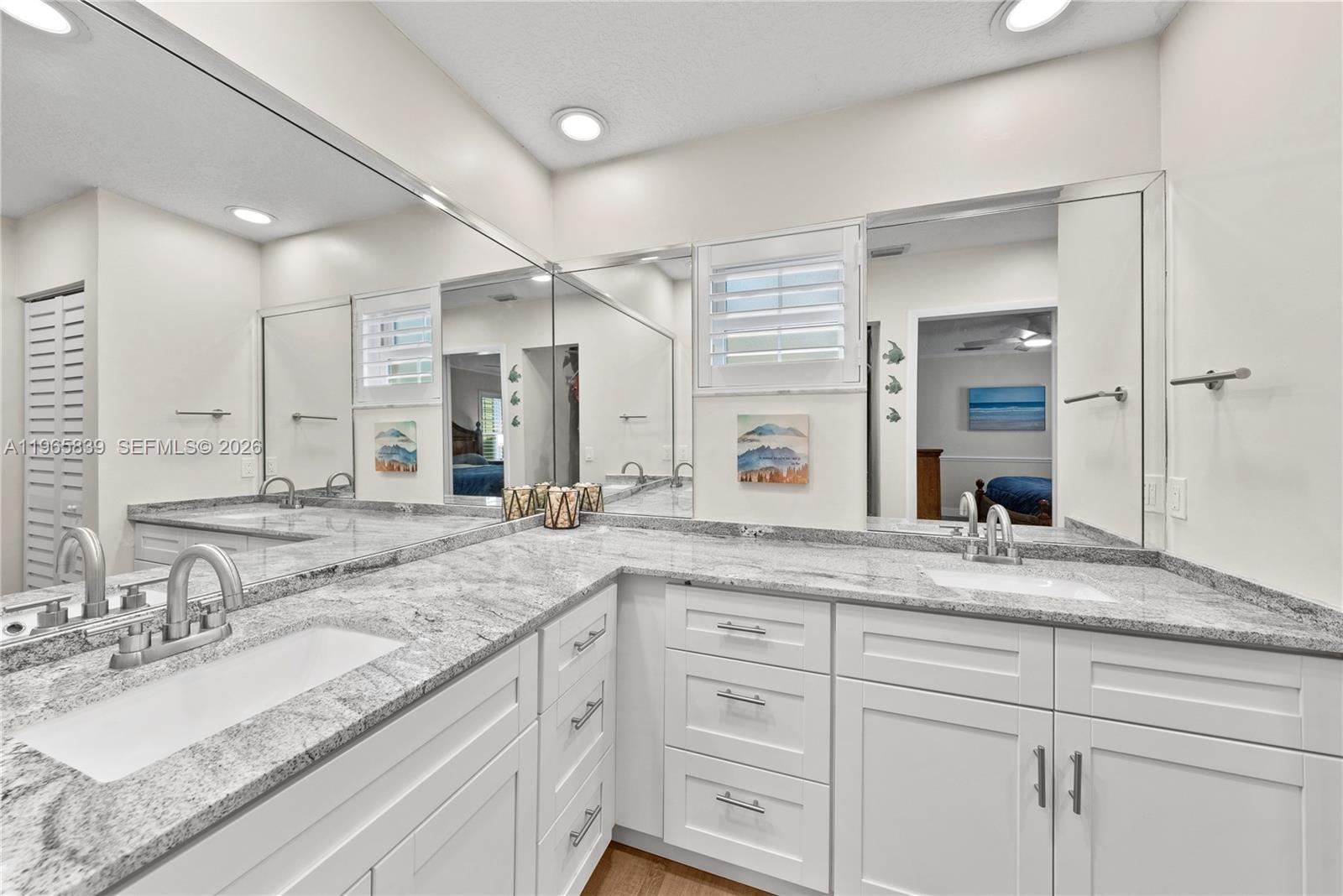 COUNTRY WALK SEC 2 - Residential