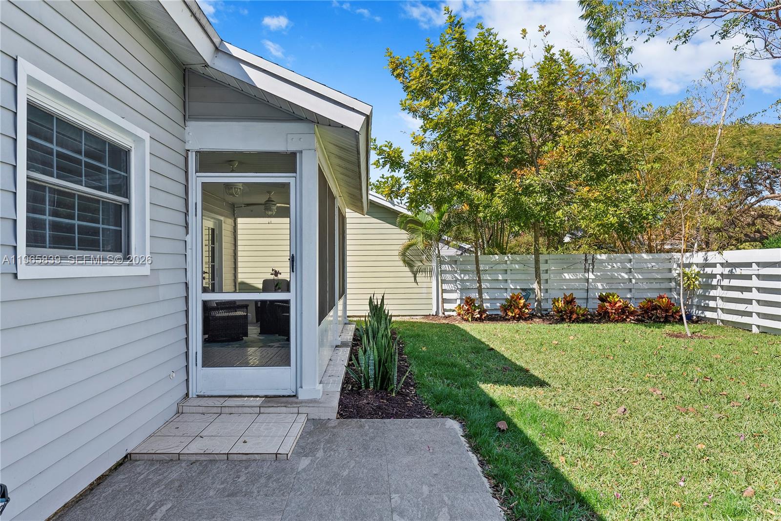 COUNTRY WALK SEC 2 - Residential