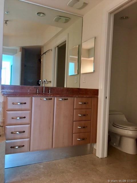 DIPLOMAT OCEANFRONT RESID - Residential Lease