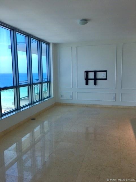 DIPLOMAT OCEANFRONT RESID - Residential Lease