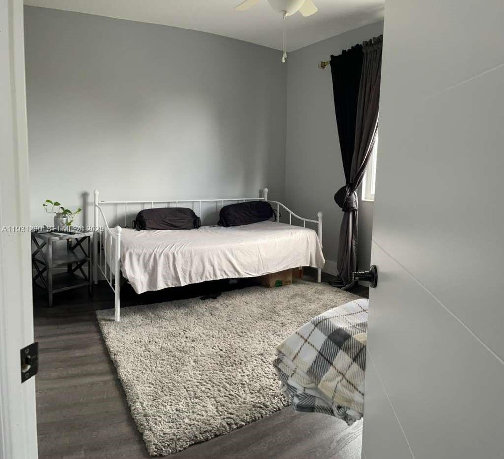 LAKESIDE SOUTH - Residential