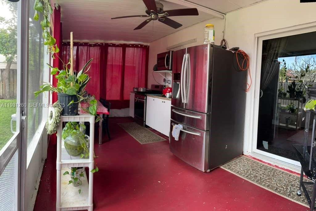 LAKESIDE SOUTH - Residential