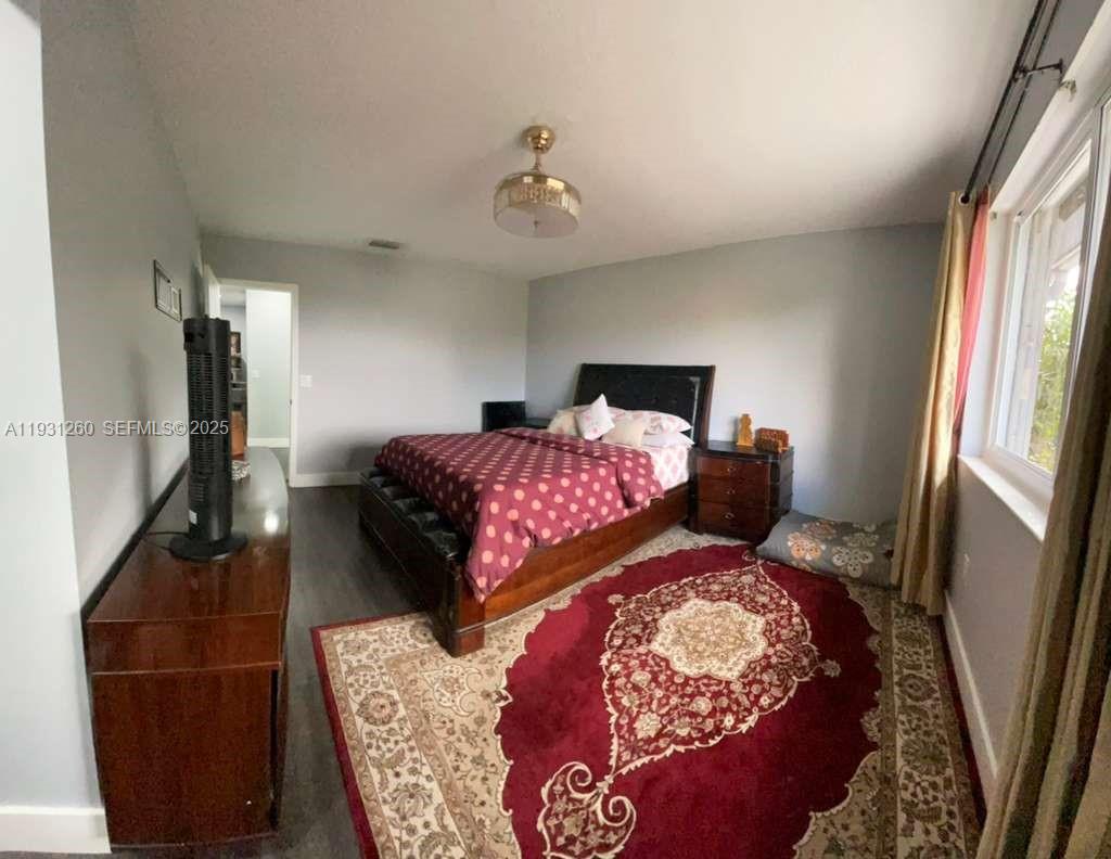 LAKESIDE SOUTH - Residential