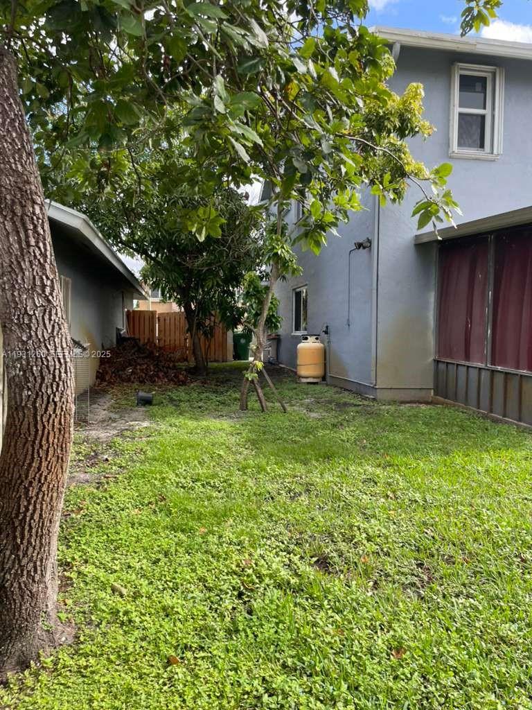 LAKESIDE SOUTH - Residential