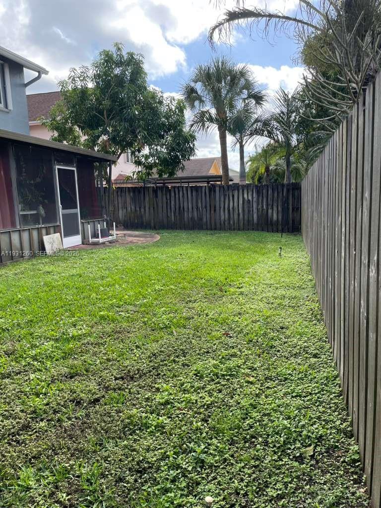 LAKESIDE SOUTH - Residential