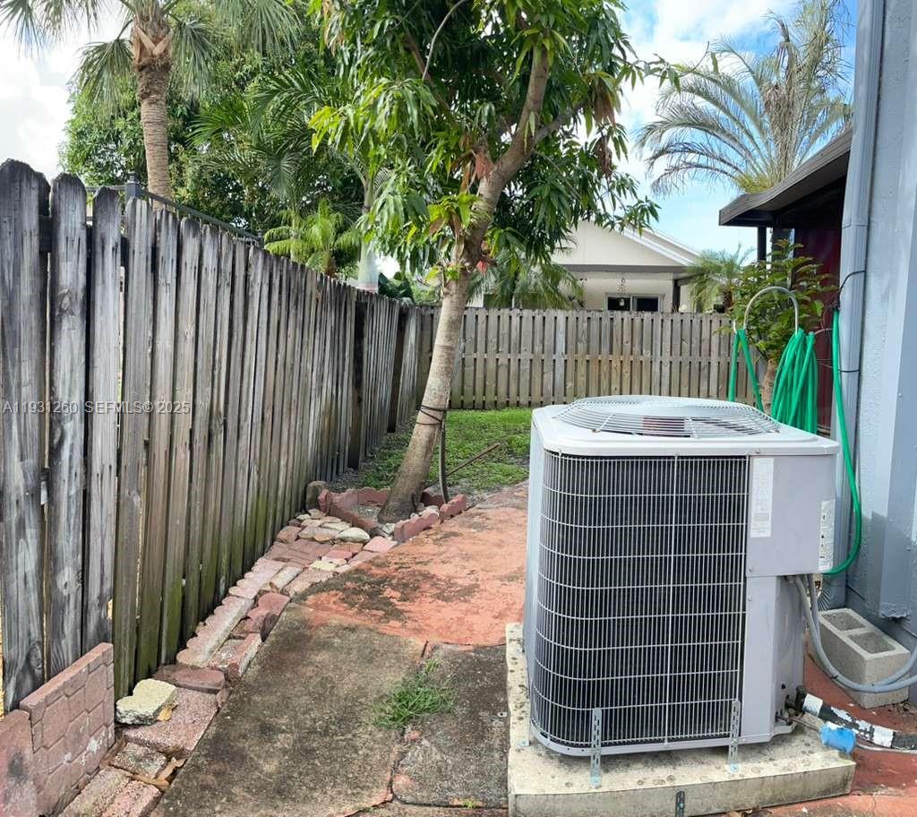 LAKESIDE SOUTH - Residential