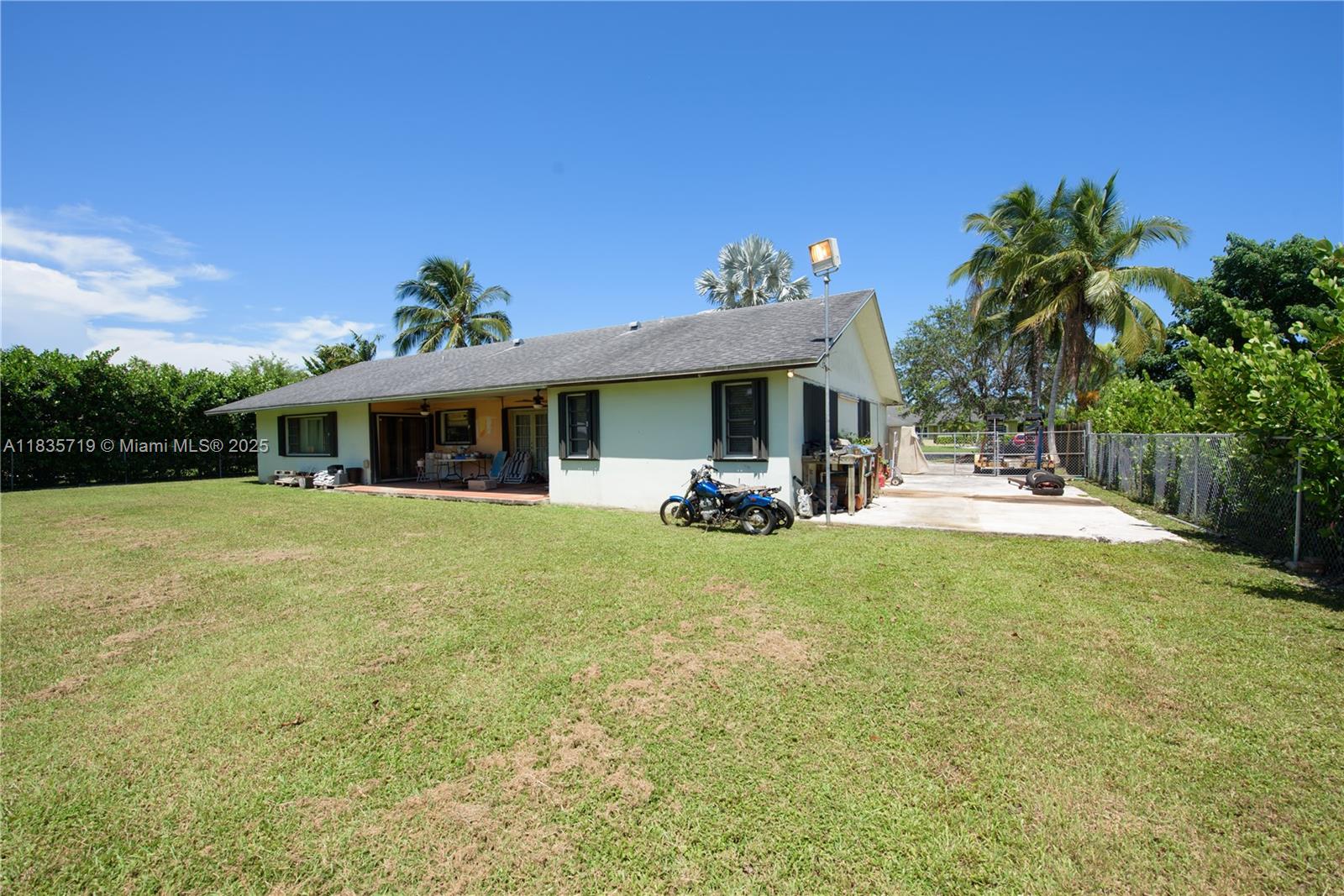 REDLANDS MANSIONS 1ST ADD - Residential