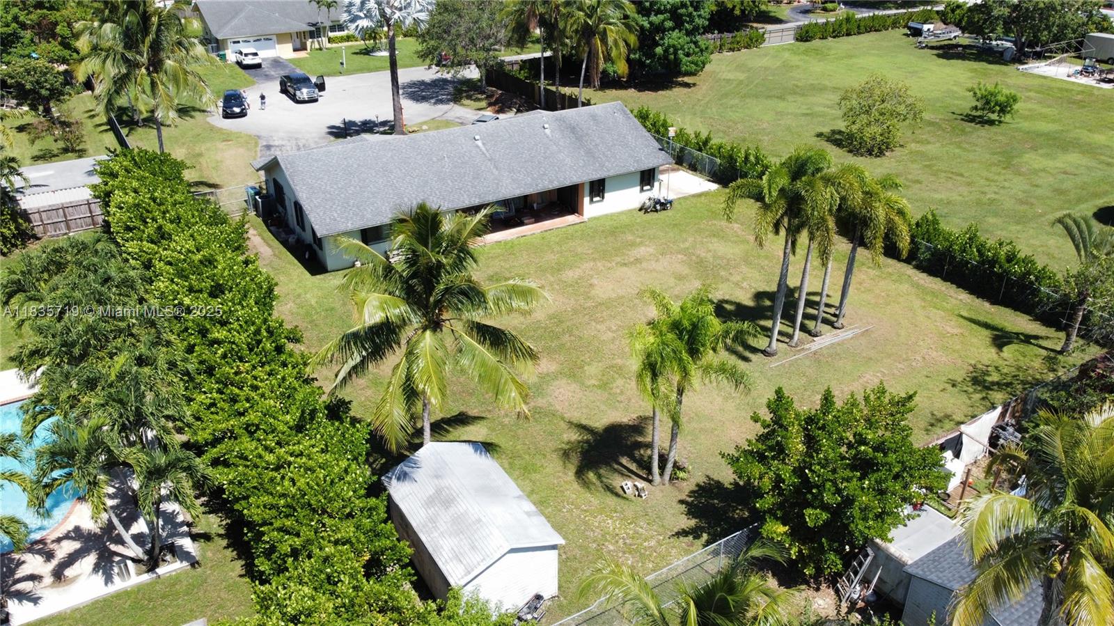 REDLANDS MANSIONS 1ST ADD - Residential