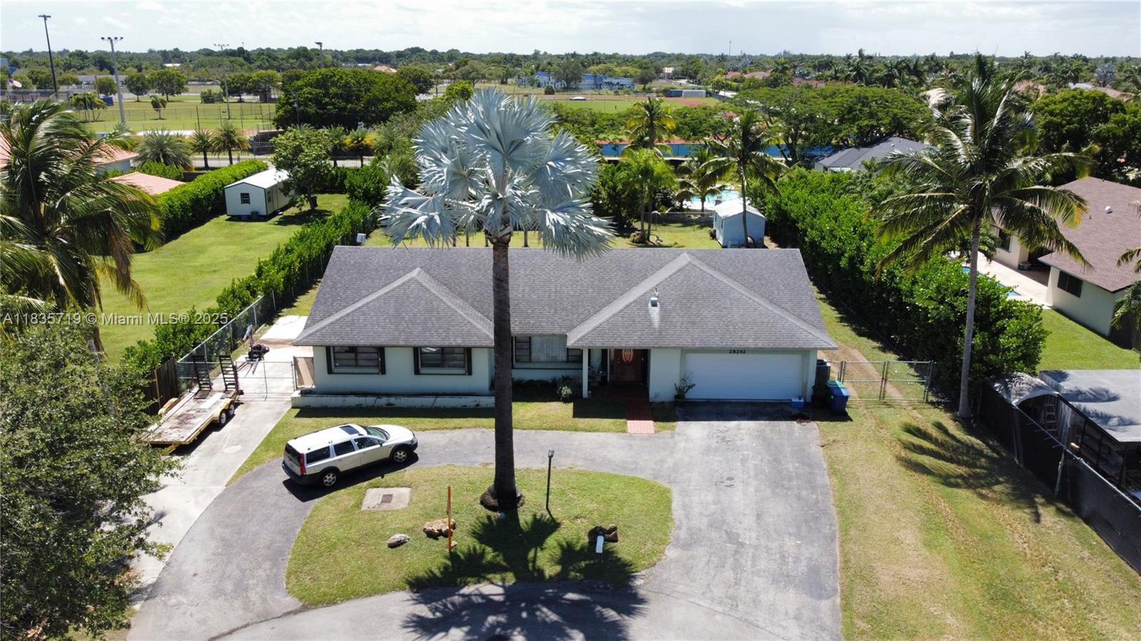 REDLANDS MANSIONS 1ST ADD - Residential