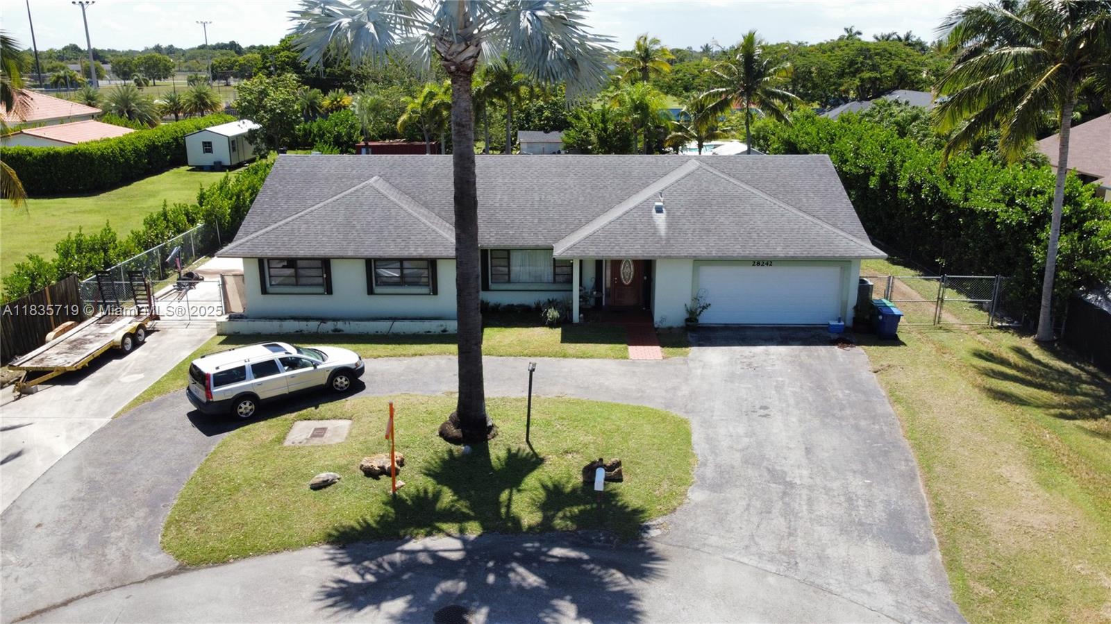 REDLANDS MANSIONS 1ST ADD - Residential