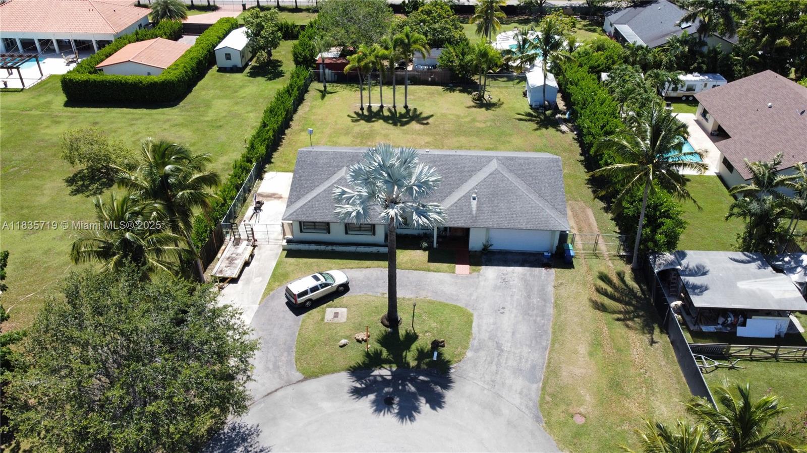 REDLANDS MANSIONS 1ST ADD - Residential