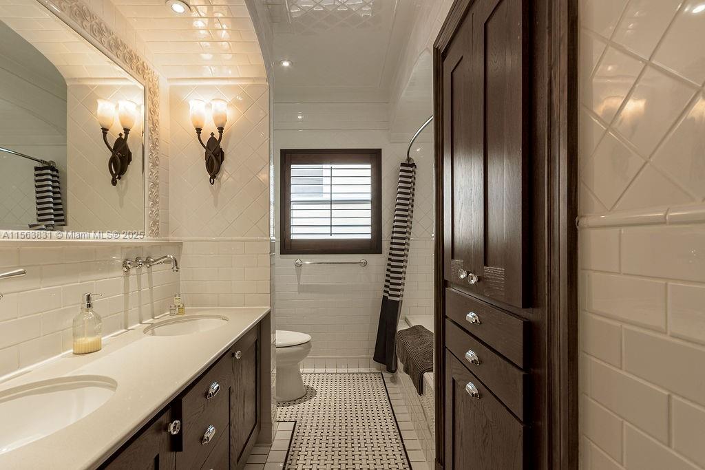 AMD PL OF BELMAR - Residential