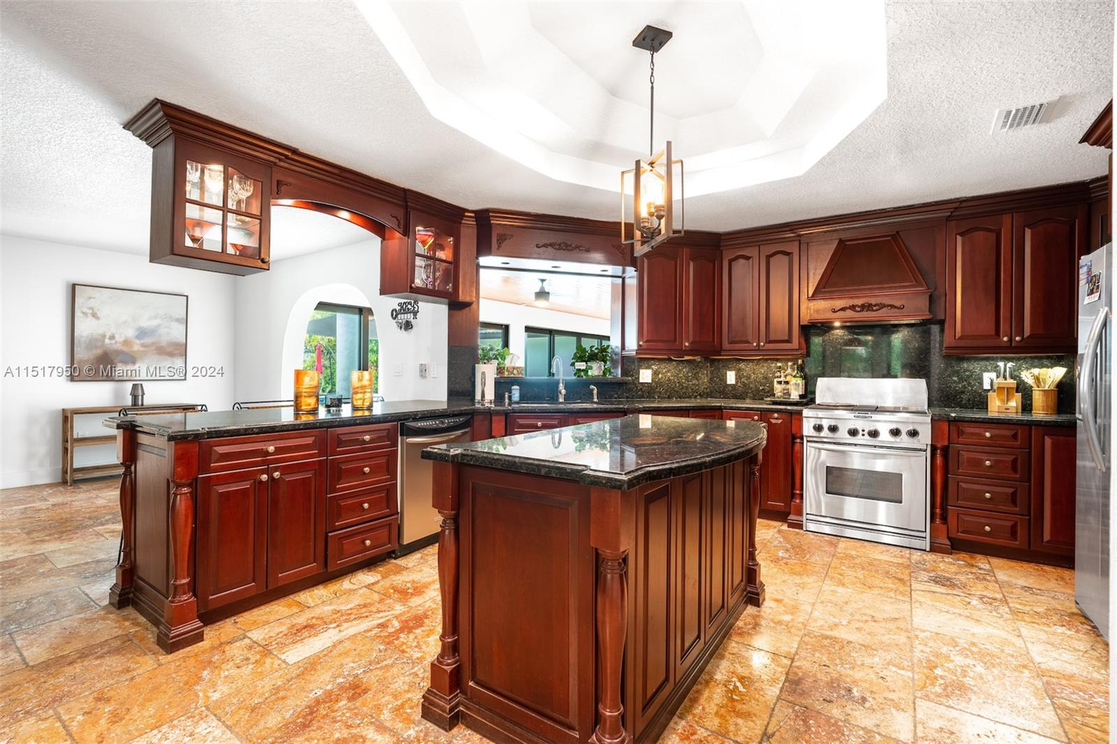 Miami, Florida 33184, United States, 8 Bedrooms Bedrooms, ,7 BathroomsBathrooms,Residential,Active,66461