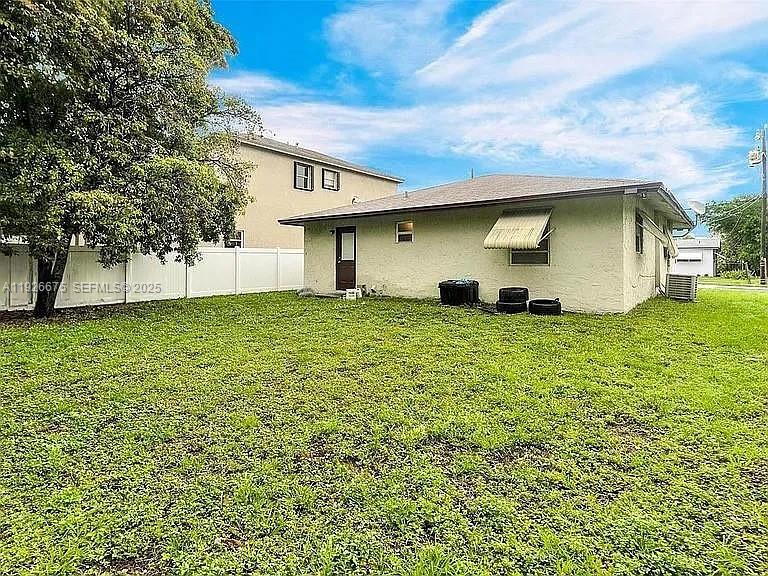 TOWN OF MODELO (DANIA) B- - Residential