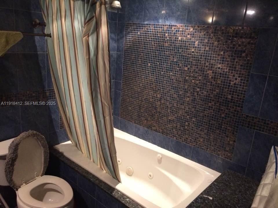 DESOTO PARK NORTH CONDO - Residential Lease