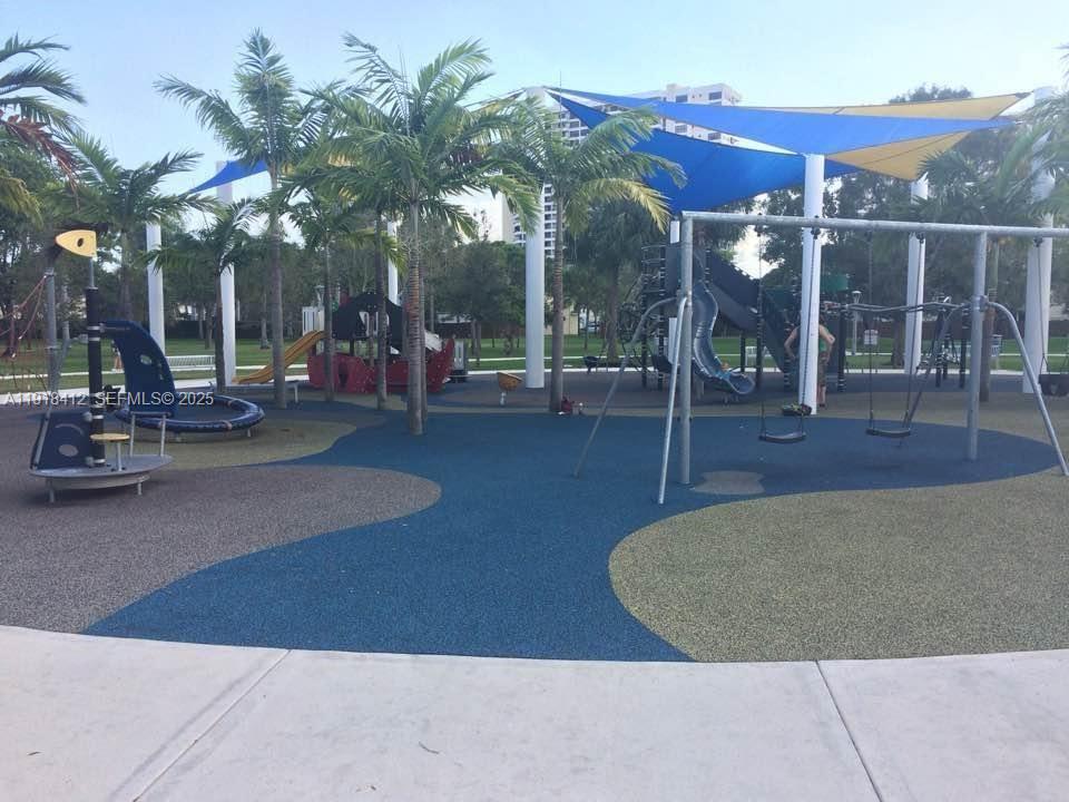 DESOTO PARK NORTH CONDO - Residential Lease