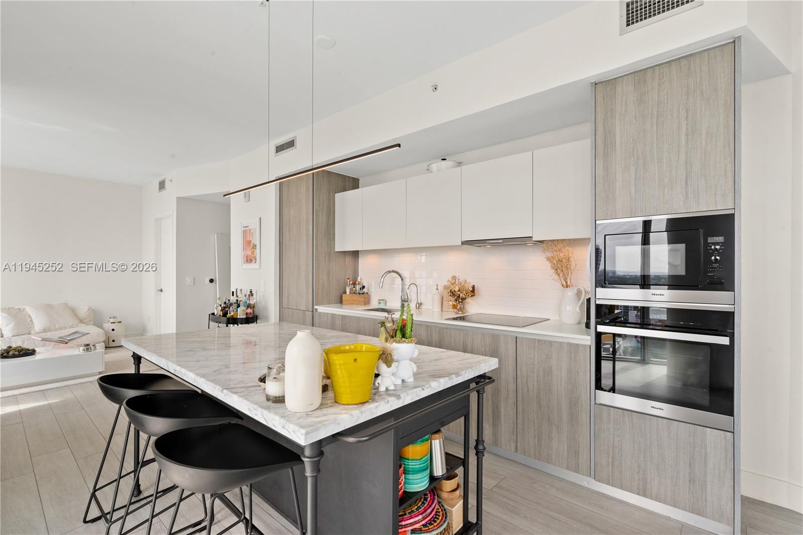 BISCAYNE BEACH CONDO - Residential