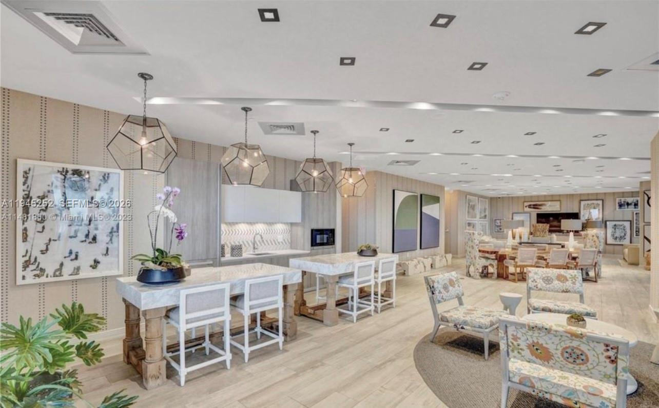 BISCAYNE BEACH CONDO - Residential