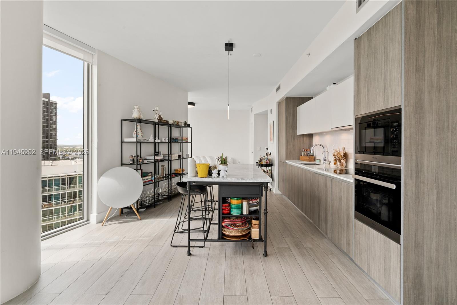 BISCAYNE BEACH CONDO - Residential