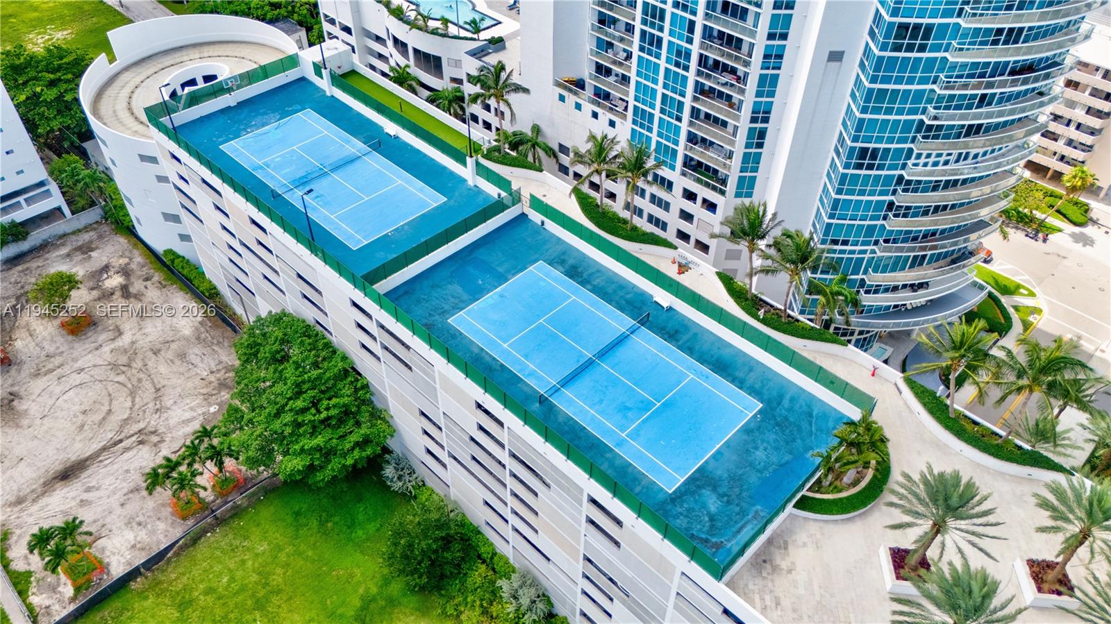 BISCAYNE BEACH CONDO - Residential