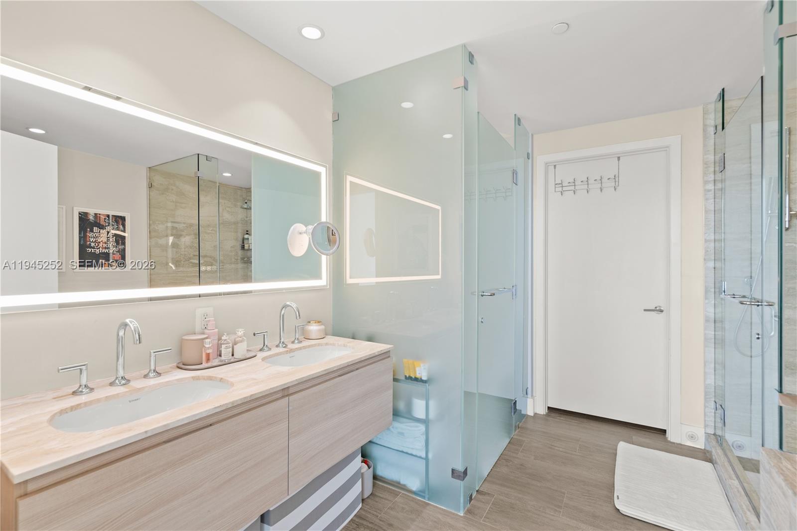 BISCAYNE BEACH CONDO - Residential