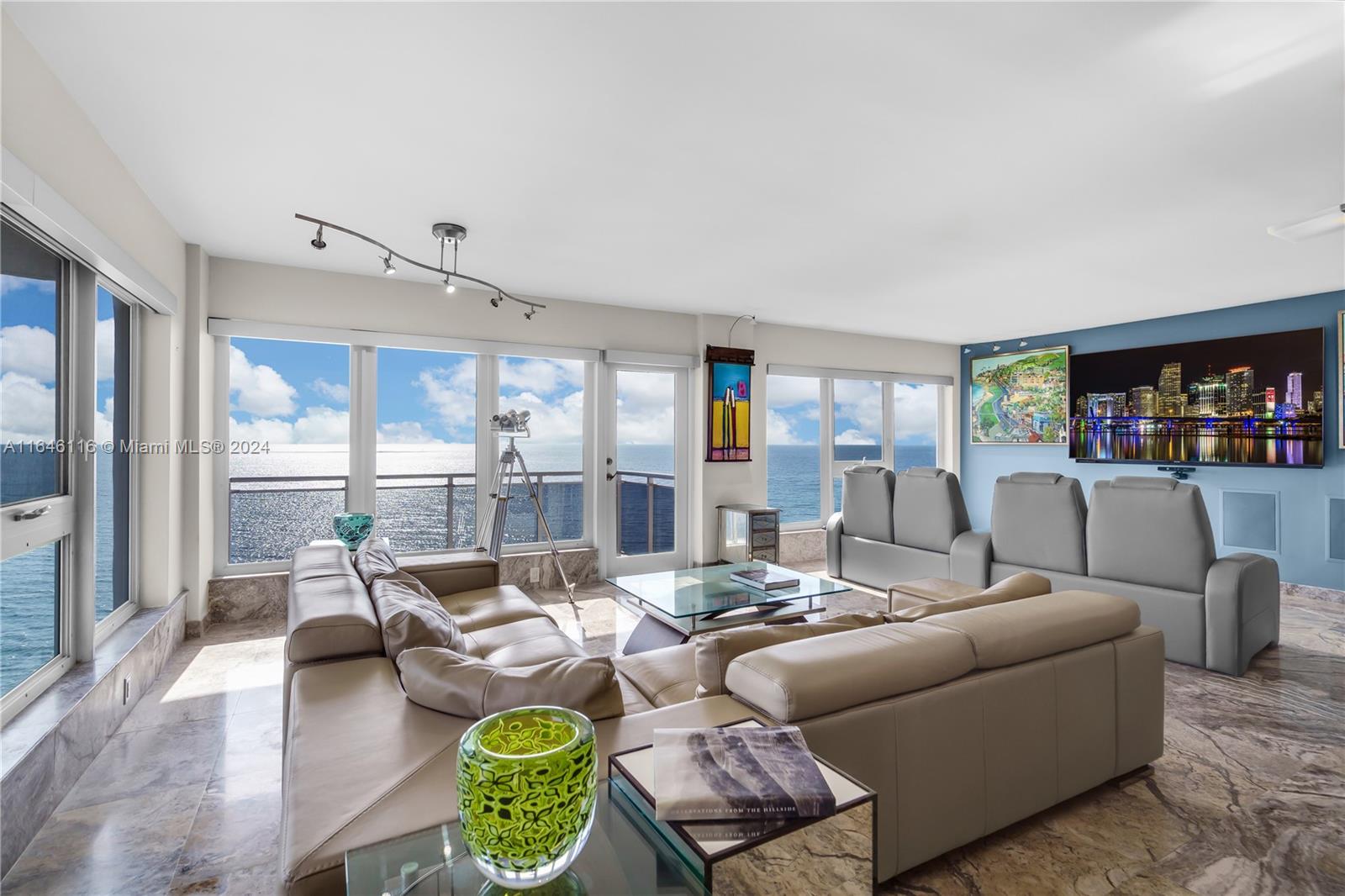 2066 N Ocean Blvd 9NE