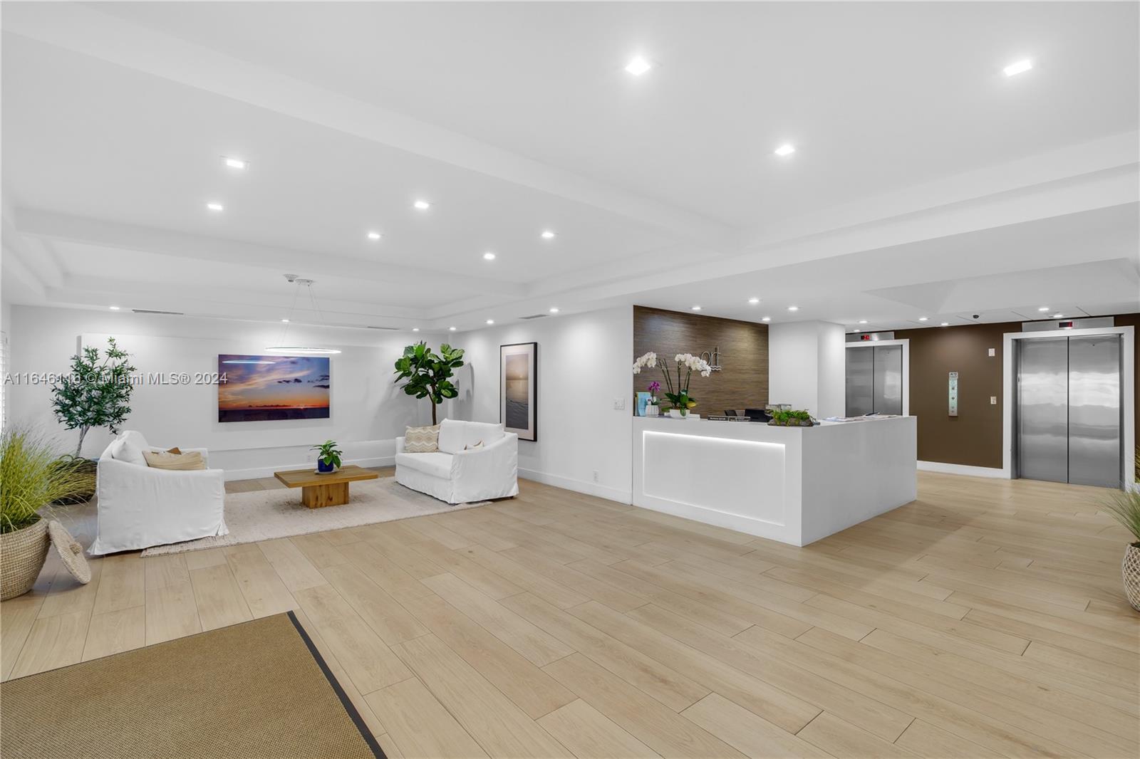 OCEAN REEF TOWERS INC CON - Residential