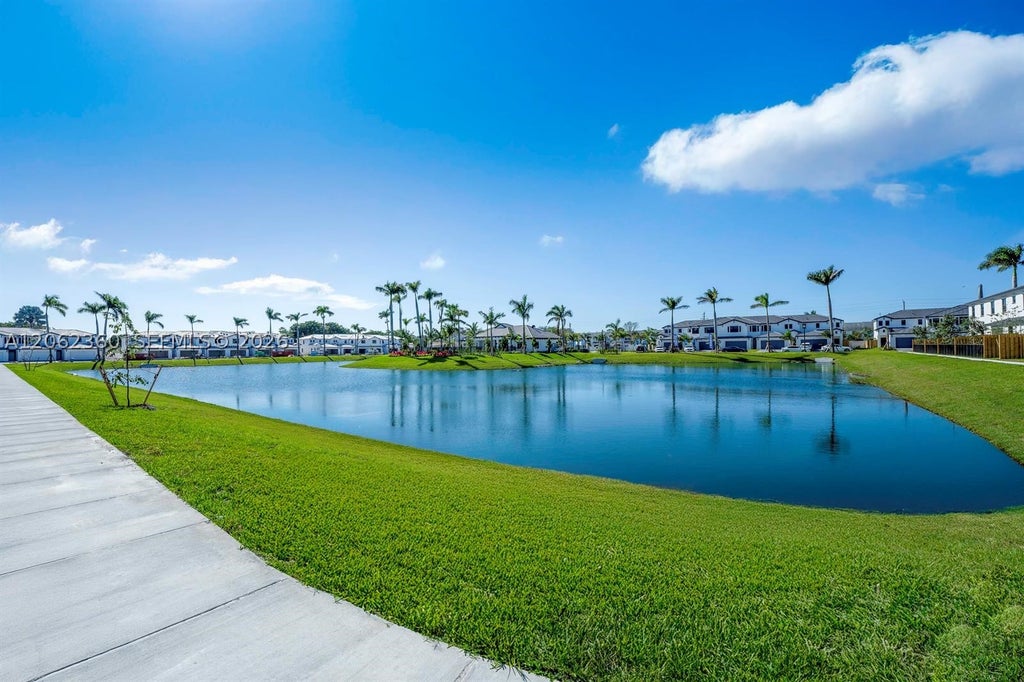 Photo of 3024 Green Palm Ct #5838, Dania Beach, FL 33312 (MLS # A12062360)