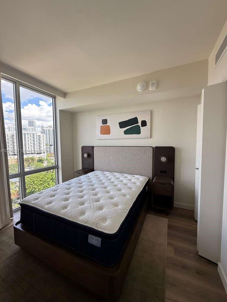 DOMUS FLATS - Residential