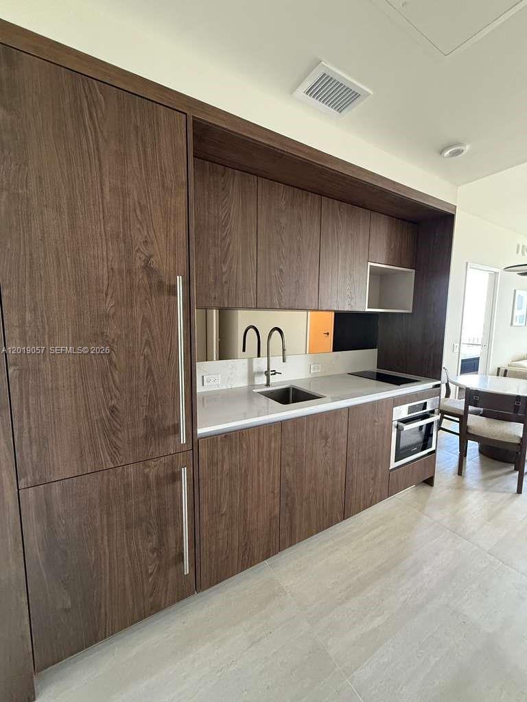 DOMUS FLATS - Residential