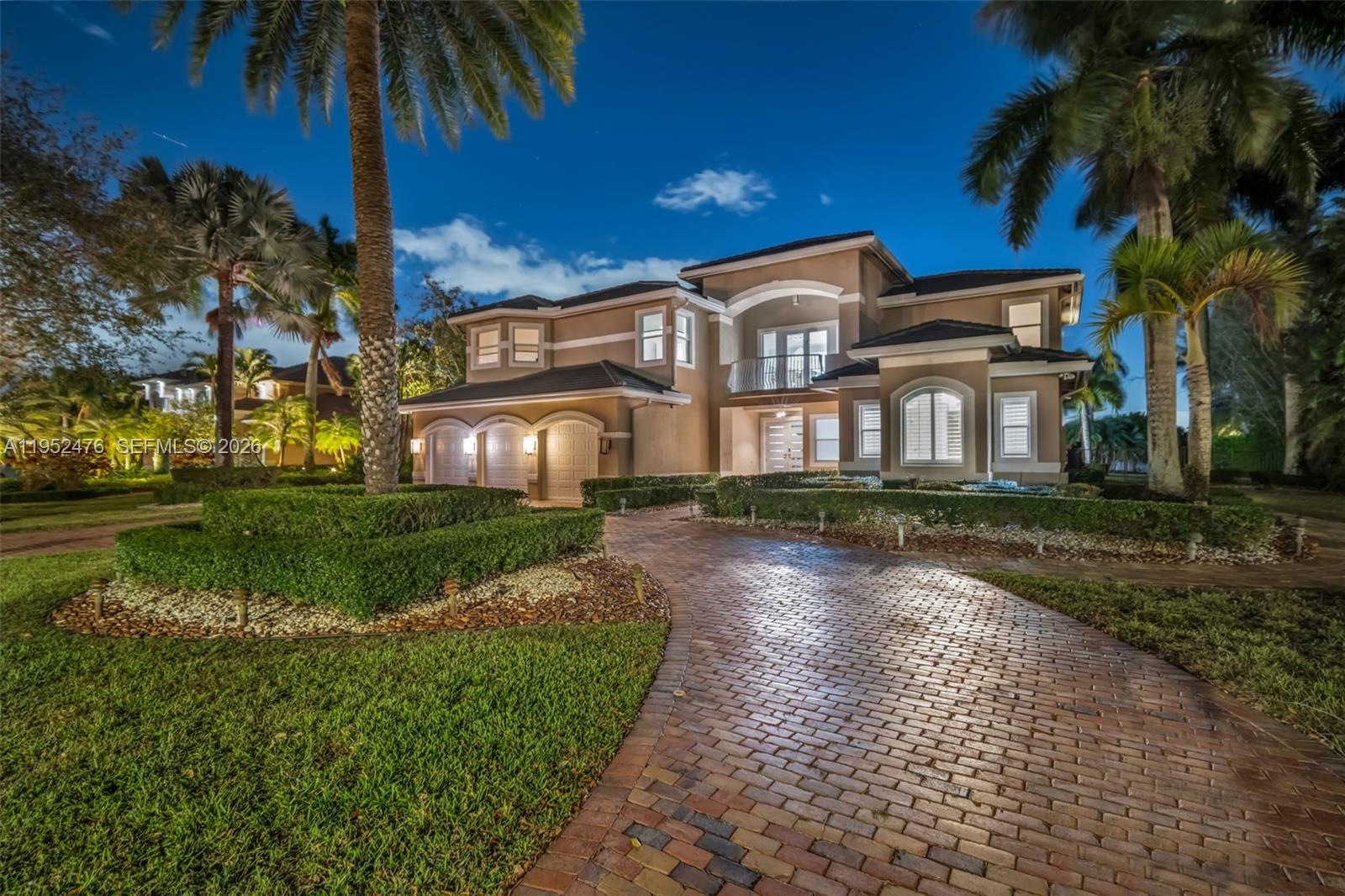 10792 Pine Lodge Trl, Davie, FL, 33328/$2,950,000 1 10792 Pine Lodge Trl