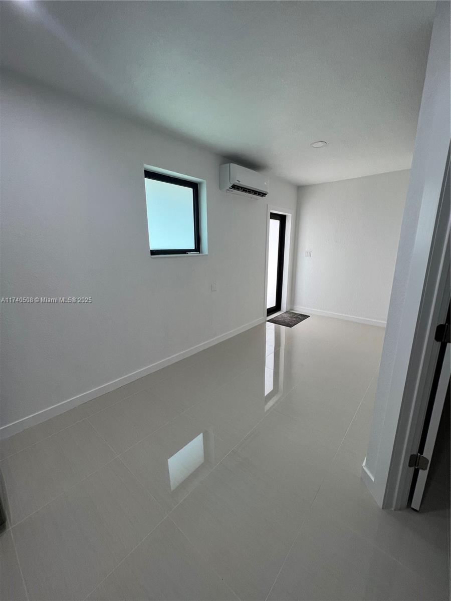 UNIV PARK EAST SEC 2 - Residential