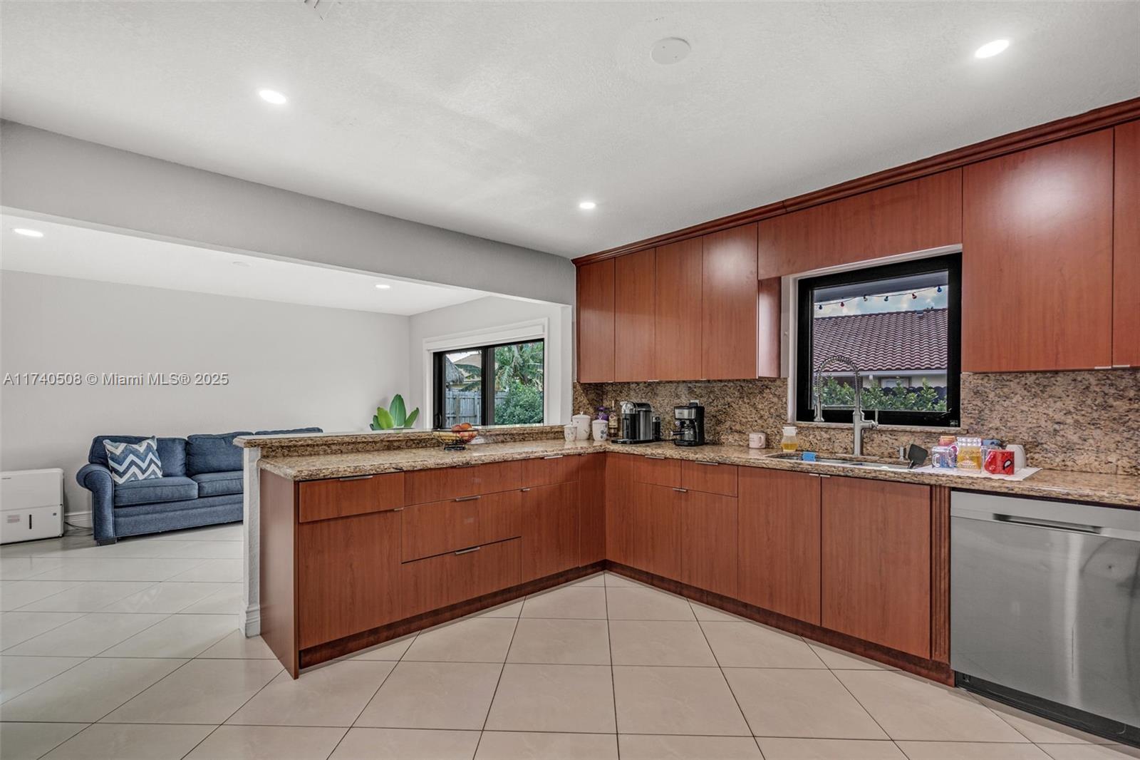 UNIV PARK EAST SEC 2 - Residential