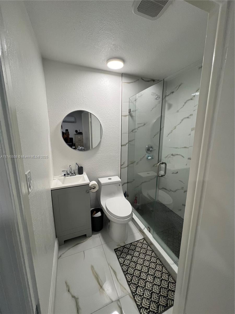 UNIV PARK EAST SEC 2 - Residential