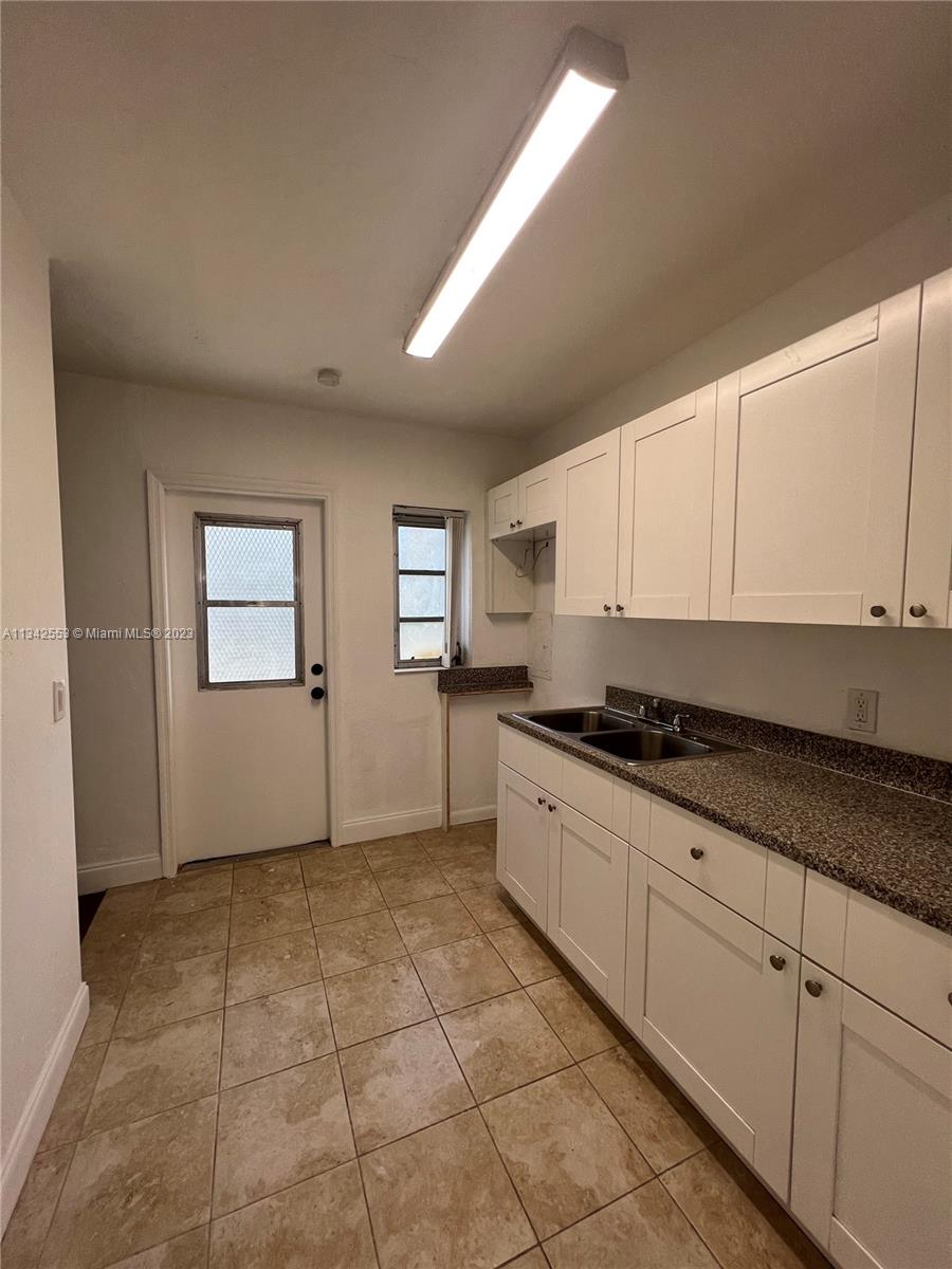 RICHMOND HEIGHTS - Residential Lease