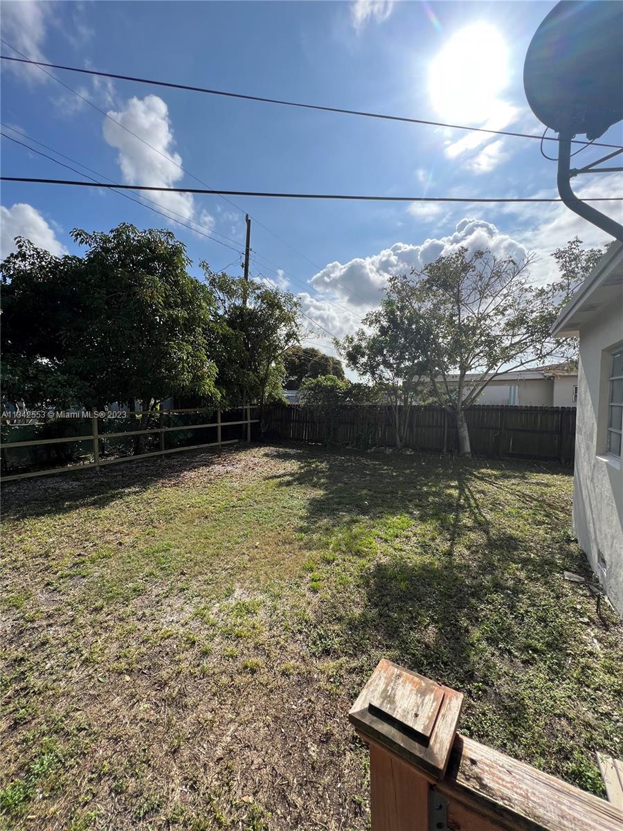 RICHMOND HEIGHTS - Residential Lease